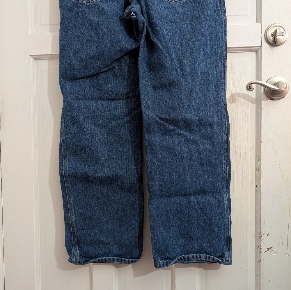 Duluth Trading Co 36x32 Relaxed Fit Blue Jeans - Picture 6 of 7